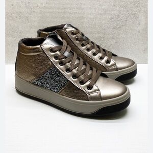 NWOT IGI&CO Sneakers with Golden Leather‎ and Silver Glitter Detail Size EU 36